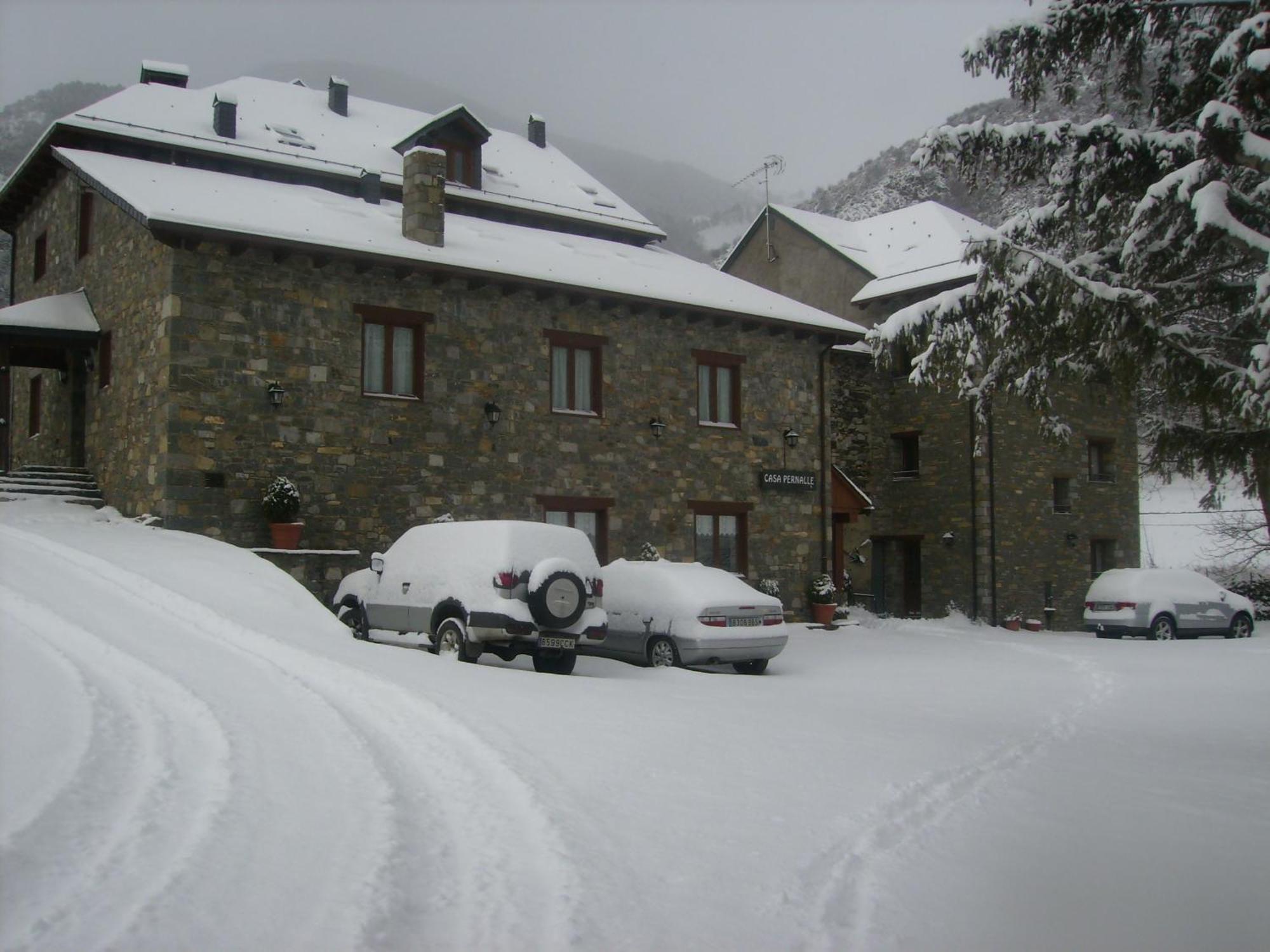 Hostal Pernalle Erillavall Exterior foto