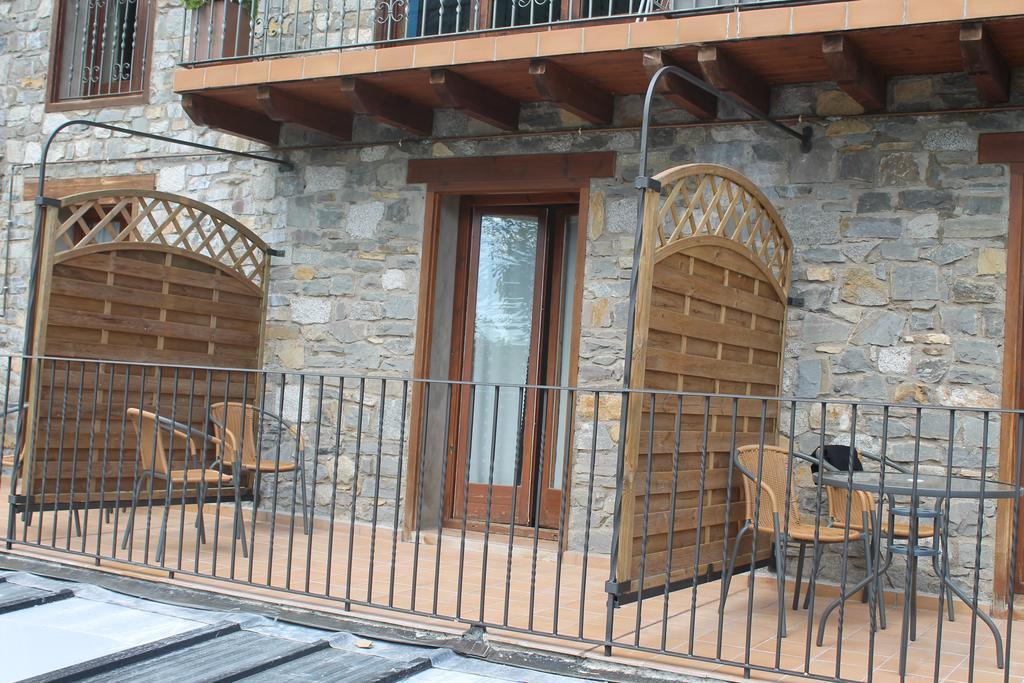 Hostal Pernalle Erillavall Exterior foto